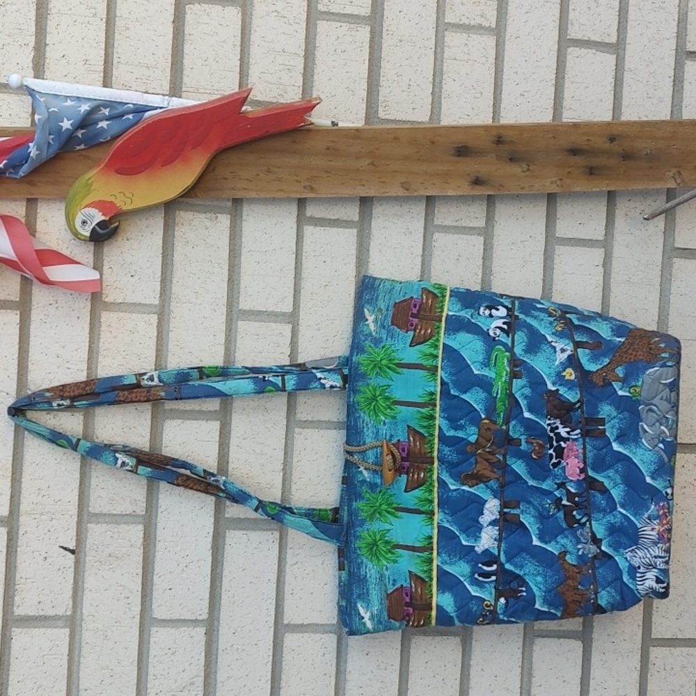 Noah's Ark Tote - Picture 3 of 10